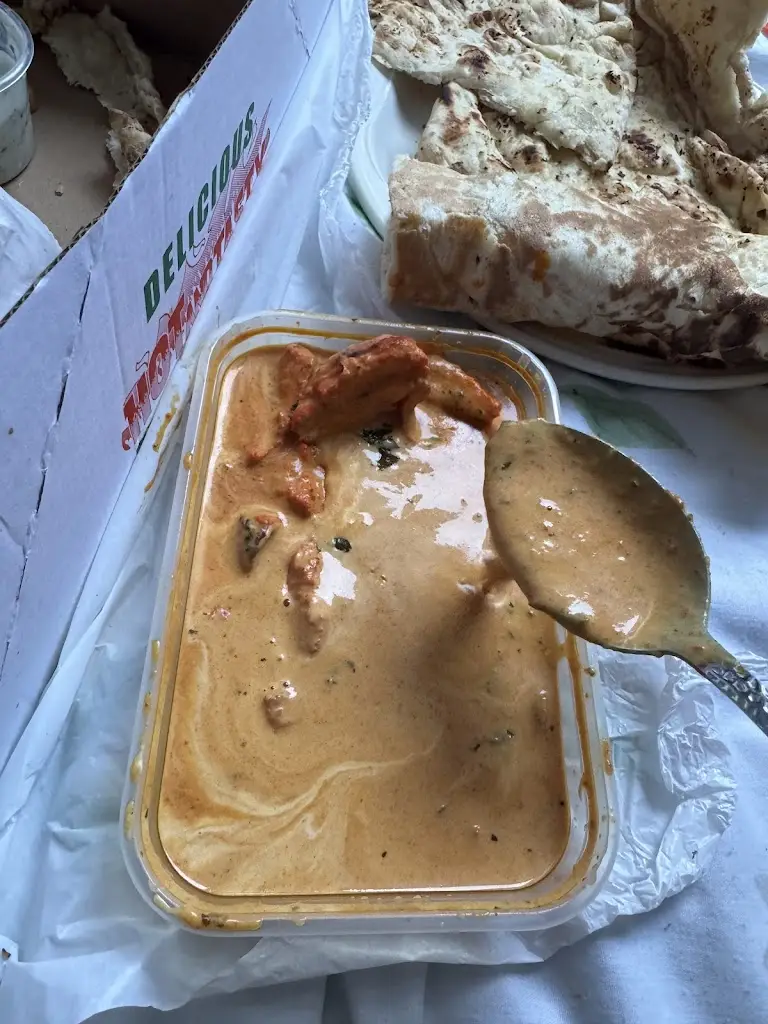 Molly Grainger_Yusuf's Spice Lounge_Castleford_recensione