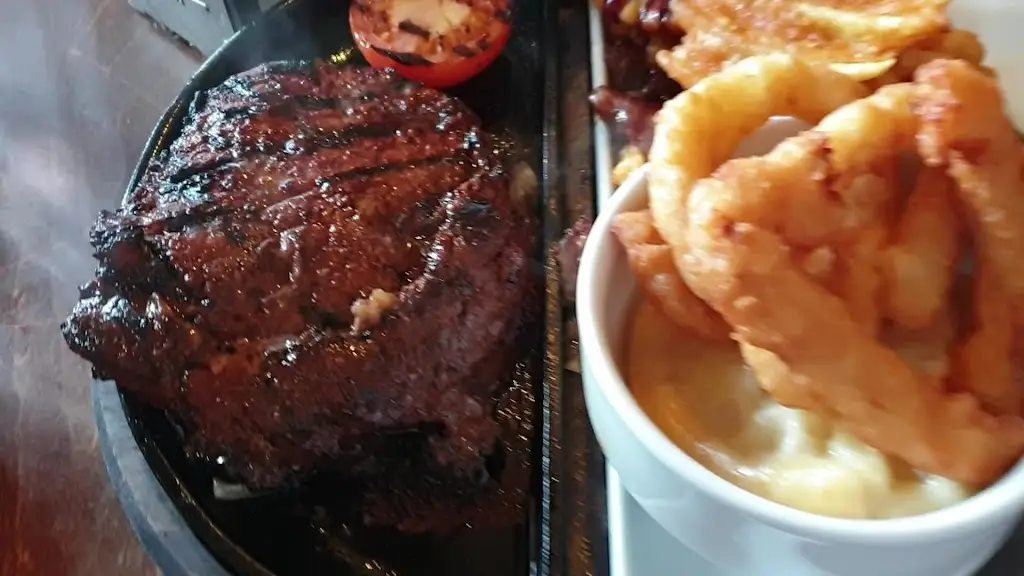 Singing Chocker_Castleford_slider_image_2