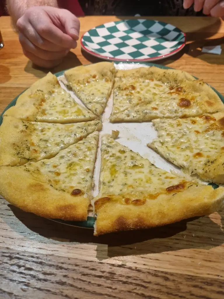 Kelly Hemingway_Frankie & Benny's_Castleford_recensione