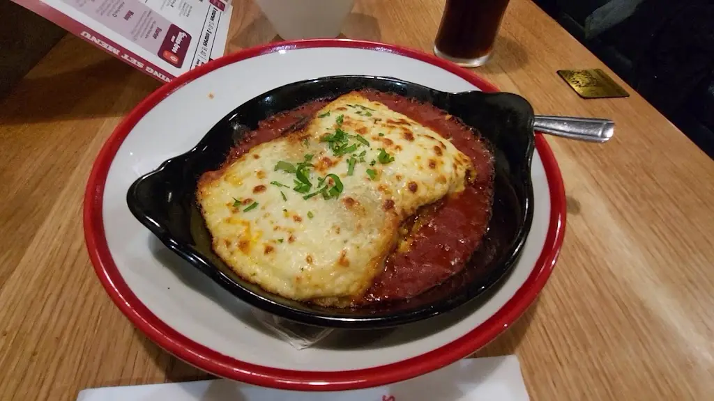 Frankie & Benny's_Castleford_slider_image_2