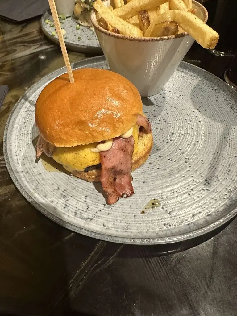 rachel marie_Smoky Boys Castleford_Castleford_review