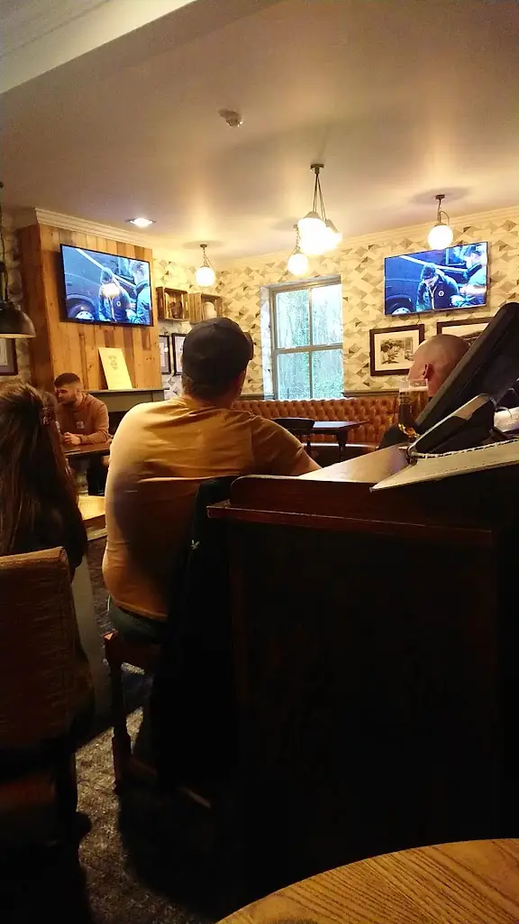 Quakerwood_Acomb_slider_image_2