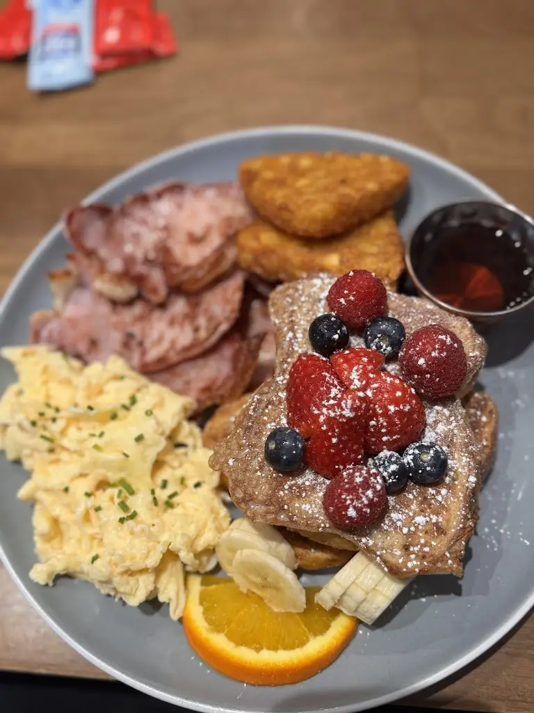 Rebecca Mutsatsa_Millers Kitchen_Carshalton_review