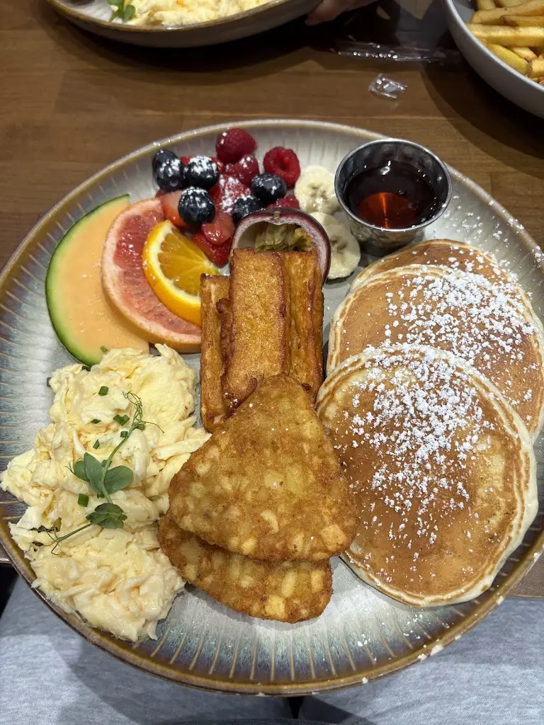 Millers Kitchen_Carshalton_slider_image_3