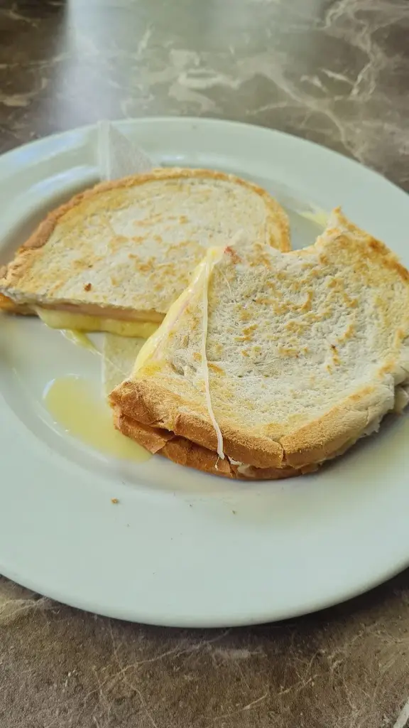 abba johnson_Beeches Cafe_Carshalton_review