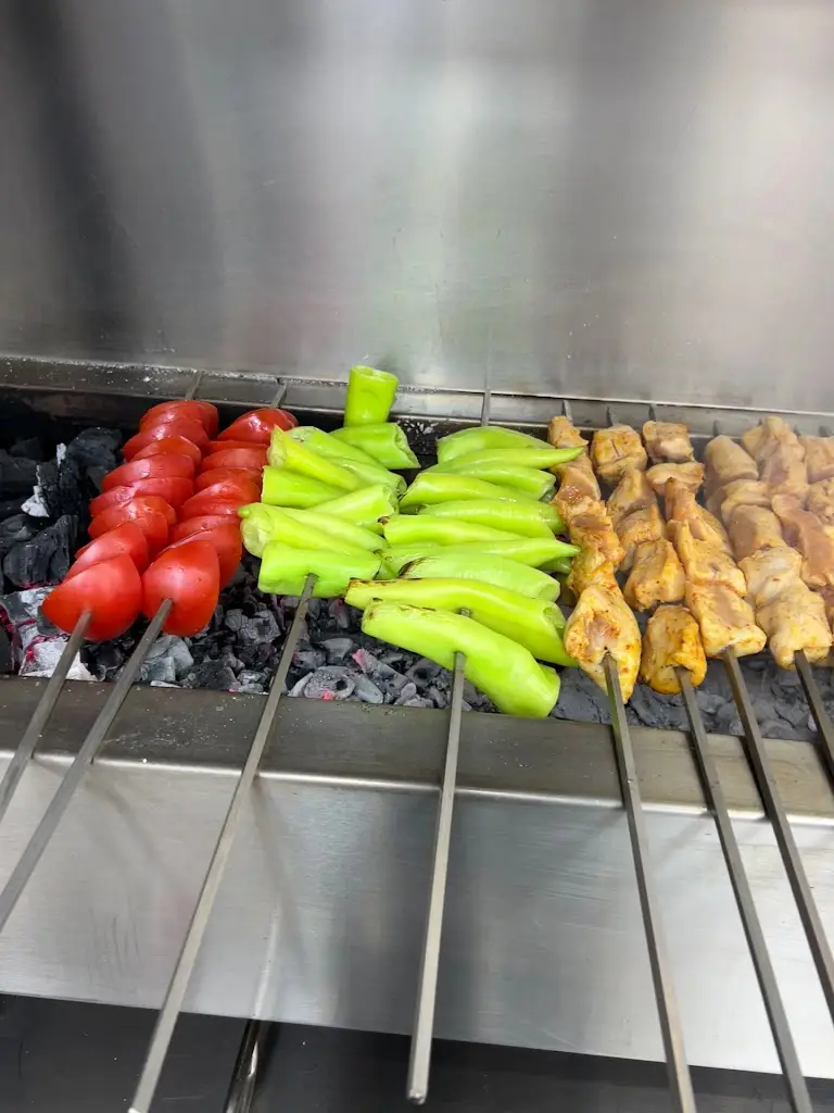 Mem's BBQ Grill | Carshalton_Carshalton_slider_image_2