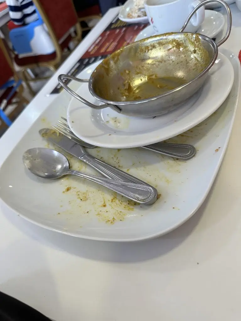 Simon Robin Stephens_Happy Belly Cafe_Carshalton_recensione