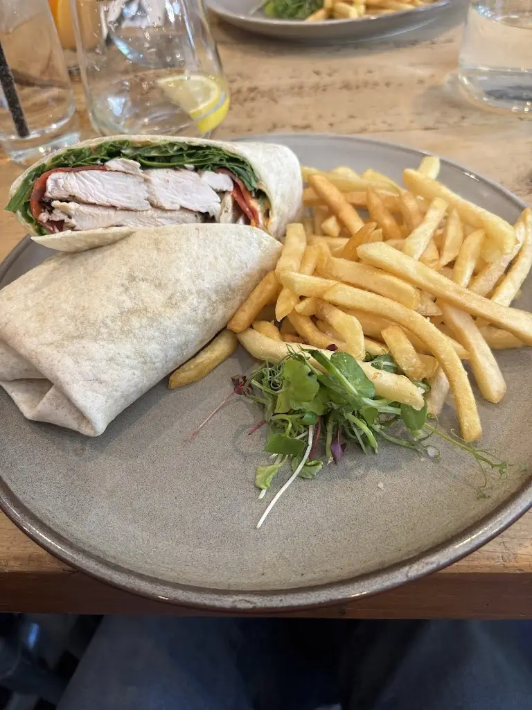 Adam Markham_The Castle Inn_Castle Donington_review