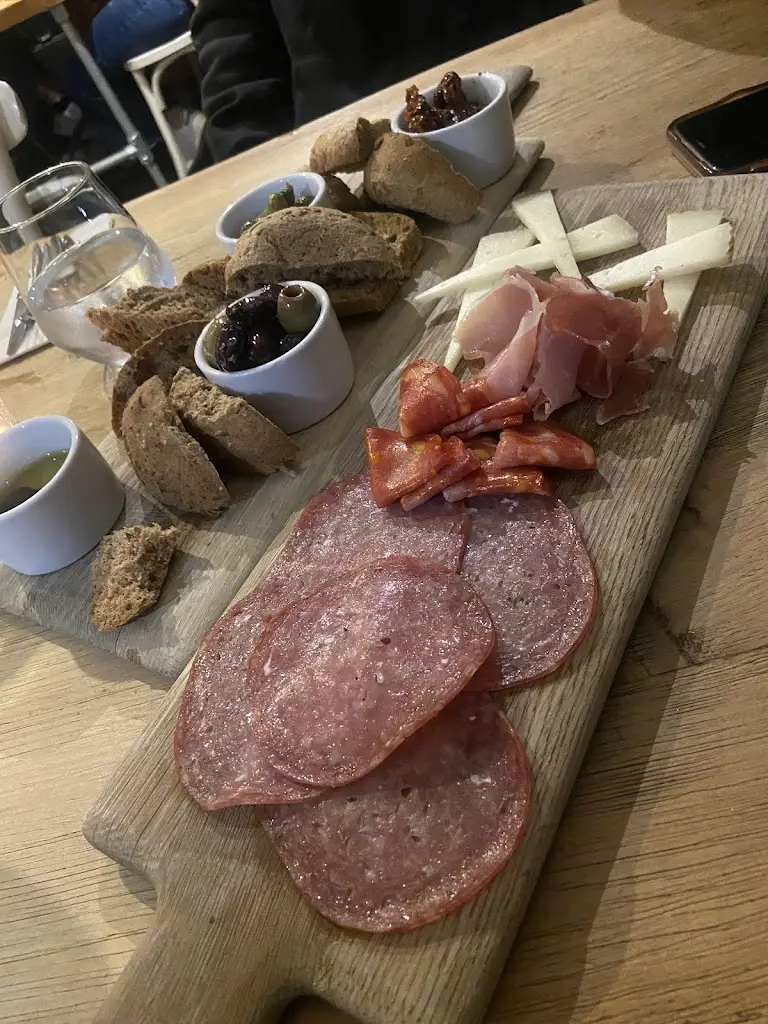 Suzi Souster_The Castle Inn_Castle Donington_review