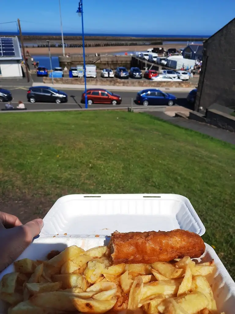 Menu_Harbour Fish Bar_Amble_image_5
