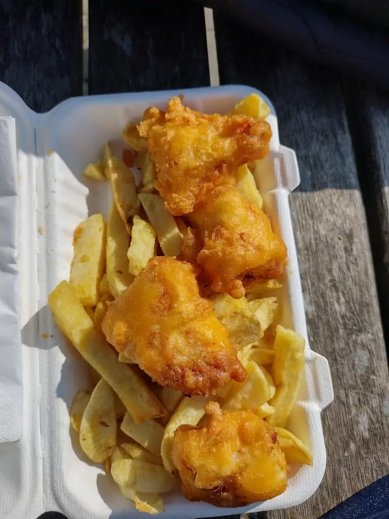 Menu_Harbour Fish Bar_Amble_image_6