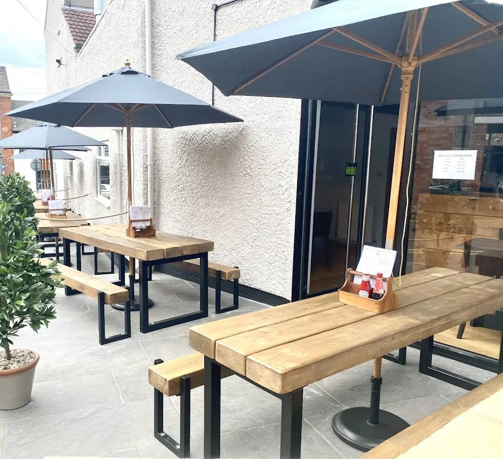 Stones Of Castle Donington_Castle Donington_slider_image_1