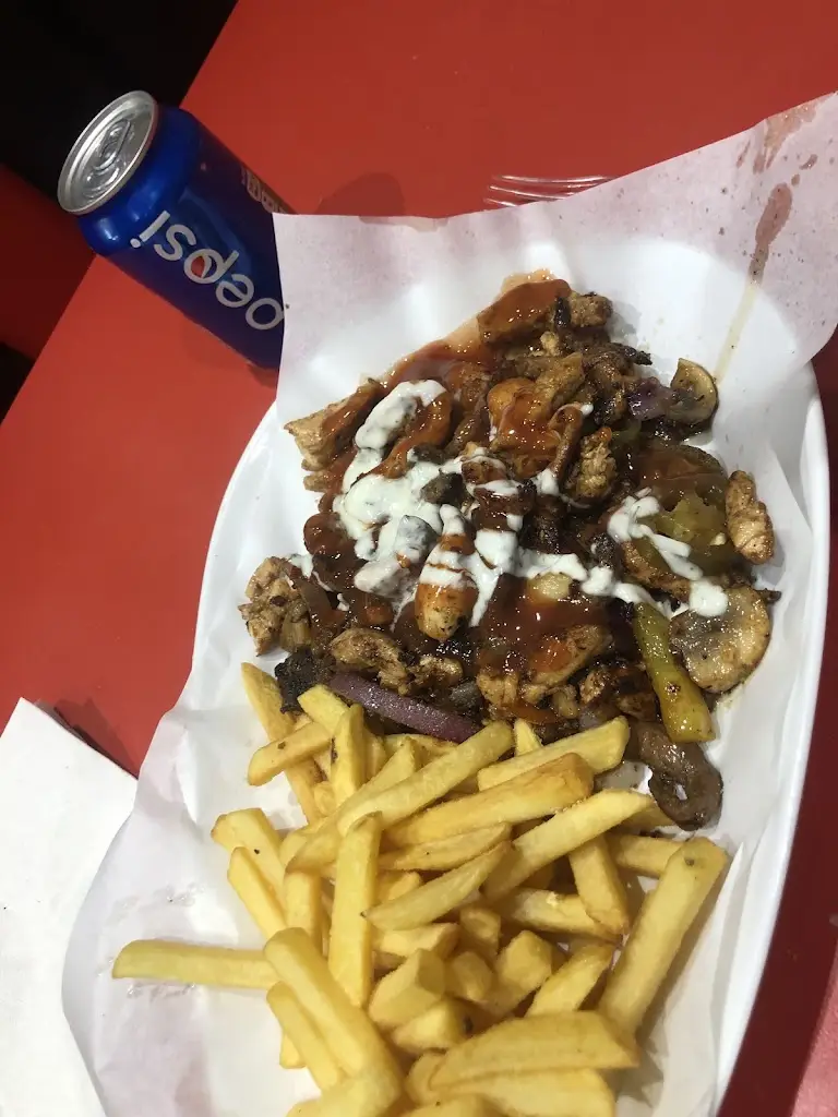 Shazy mahmood_Castle Grill_Castle Donington_review