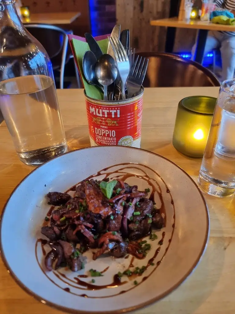 John Paul Barjaktarevic_Nonna Carla_Catterall_review