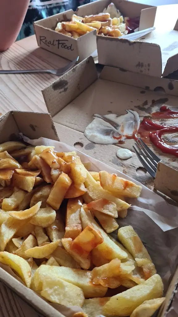 Michael Chaplin_Catterall Fish Bar_Catterall_reseña