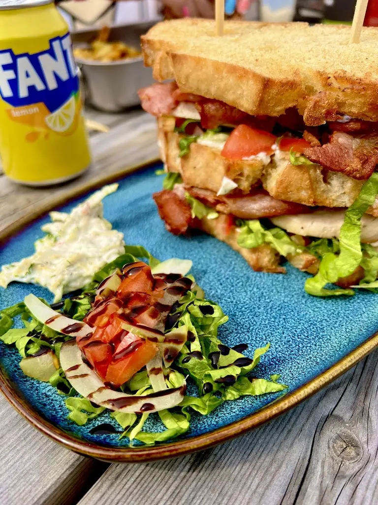 Lee Roe_Hadfields Bistro_Catterall_review