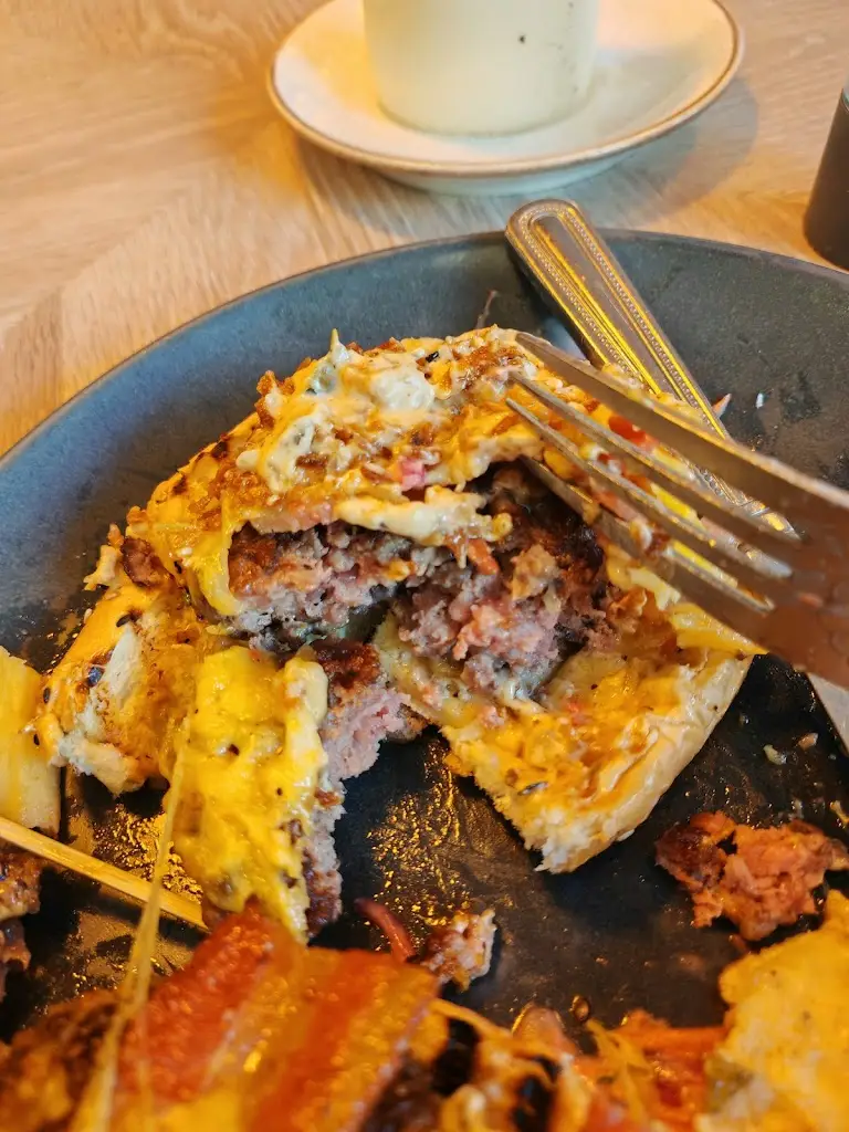 Ryan W_In The Meantime_Carlisle_review