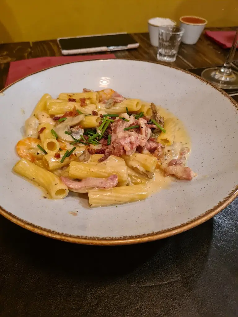 Willow Tkw_ALEX'S PASTA BAR_Carlisle_review