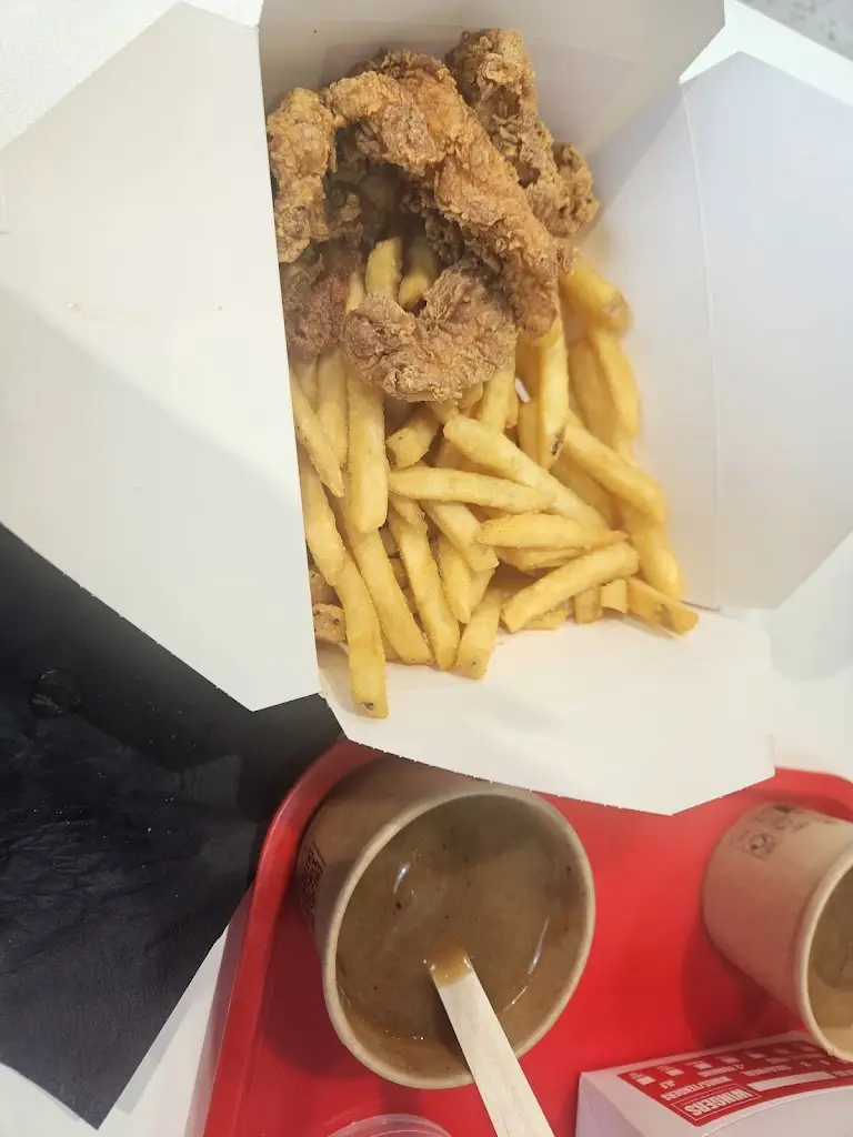 Kim Dowling_Wingers Waverley_Catcliffe_review