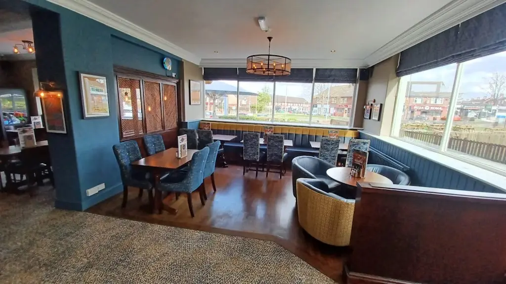 Kirstie Duguid_The Three Magpies Hotel_Catcliffe_review