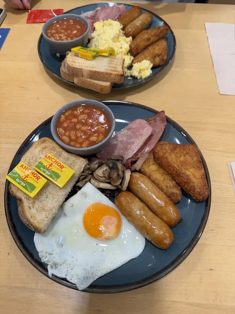 Vin F_Morrisons Cafe_Catcliffe_review