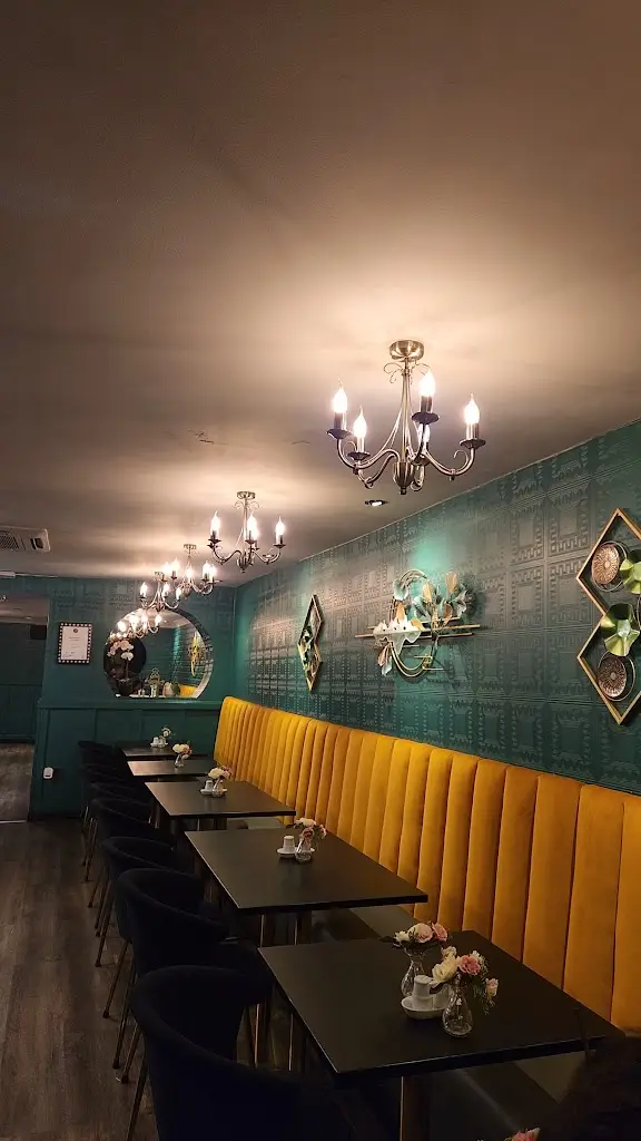 MR Khan_Thai & Pie_Chadwell Heath_review