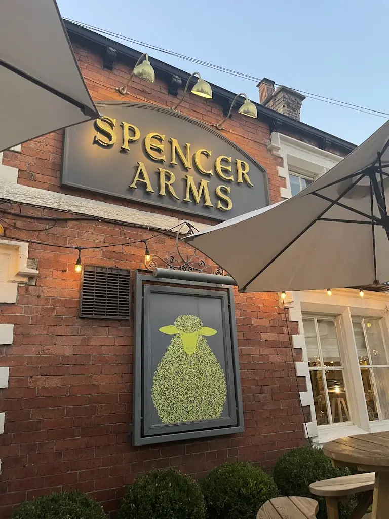 Spencer Arms restaurant in Cawthorne