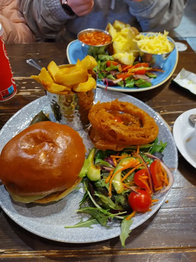 Menu_The White Bull_Cawthorne_image_4