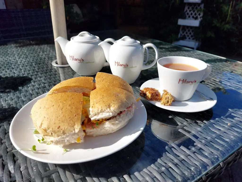 Foureyze_Cawthorne Village Store & Tea Room _Cawthorne_review