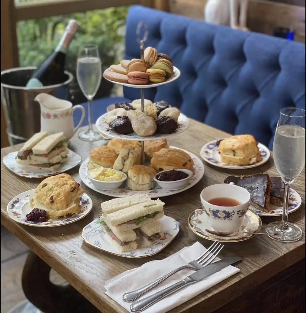 The Knife & Cleaver_Central Bedfordshire_slider_image_3