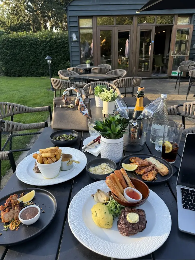 James O'Brien_Flying Horse Clophill_Central Bedfordshire_review