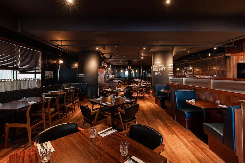 Blacklock Canary Wharf restaurant in Canary Wharf