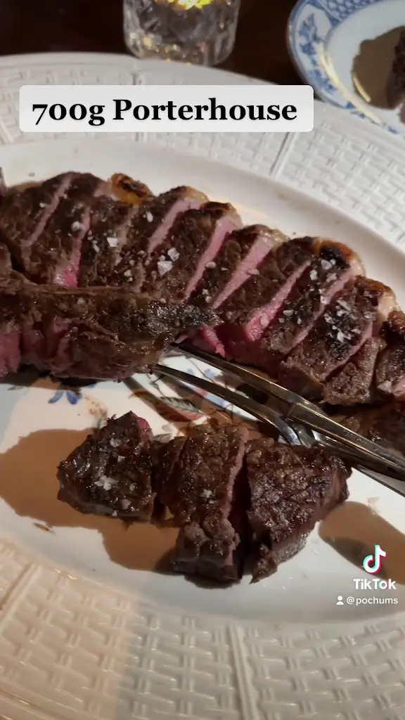 Blacklock Canary Wharf_Canary Wharf_slider_image_2