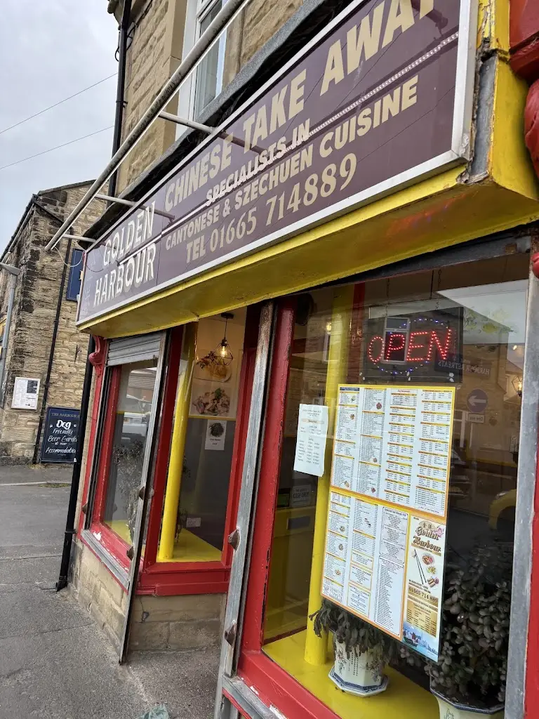 Golden Harbour Chinese Takeaway restaurant in Amble