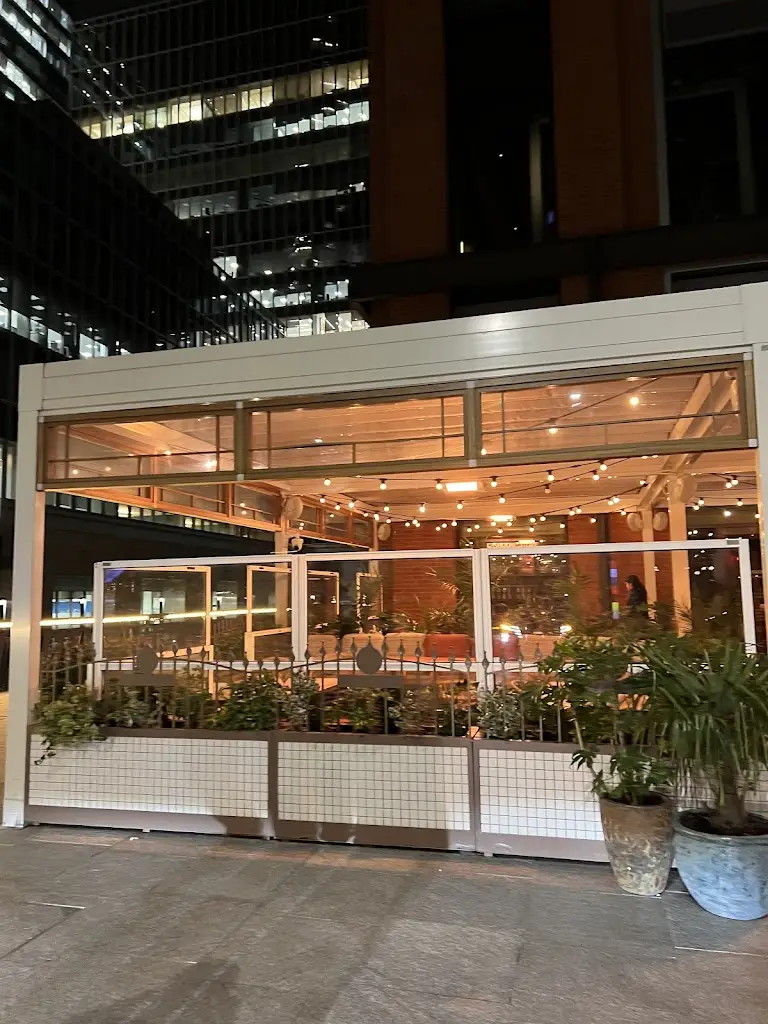 Dishoom Canary Wharf_Canary Wharf_slider_image_3