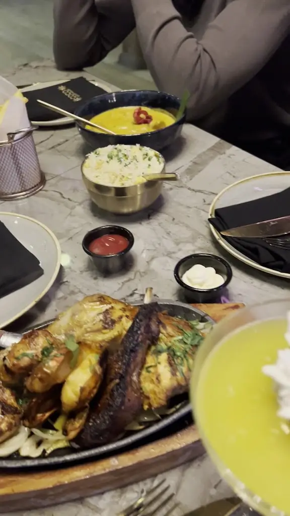 COCO Canary Wharf - Restaurant & Lounge_Canary Wharf_slider_image_2