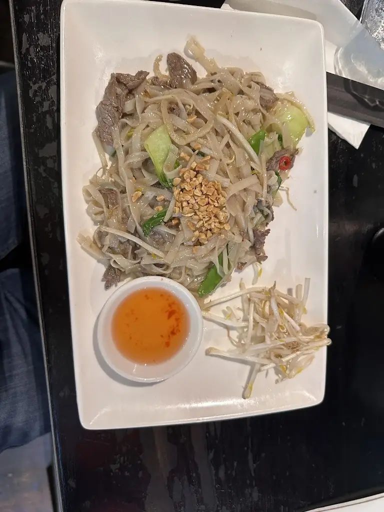 Sally Chen_Pho Canary Wharf_Canary Wharf_review