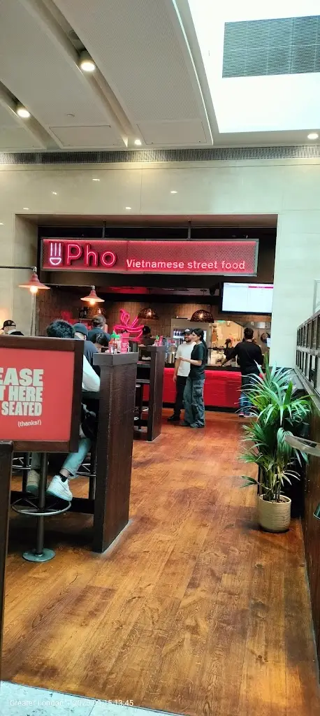 Pho Canary Wharf restaurant in Canary Wharf