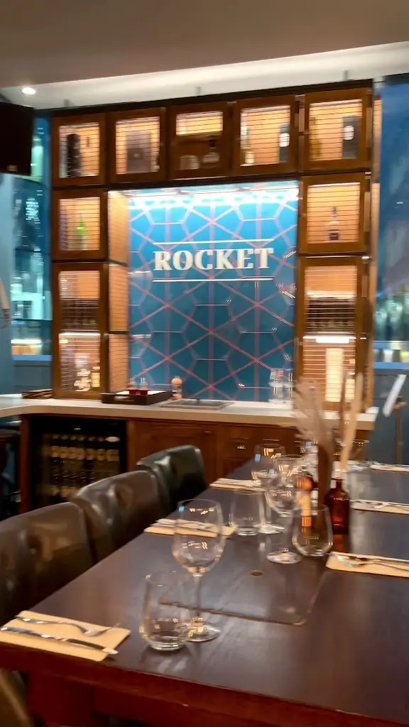 Rocket_Canary Wharf_slider_image_2