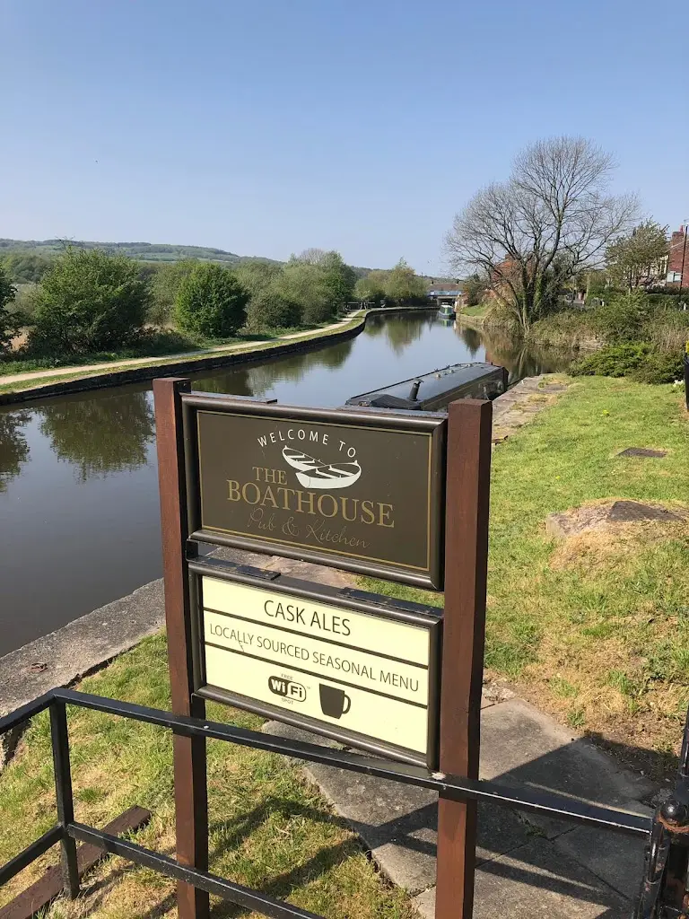 The Boathouse_Appley Bridge_slider_image_3