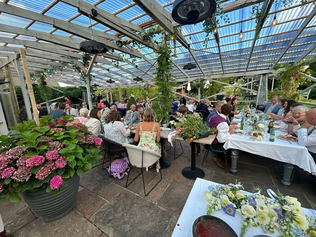 The Ragged Cot 2025 restaurant in Chalford