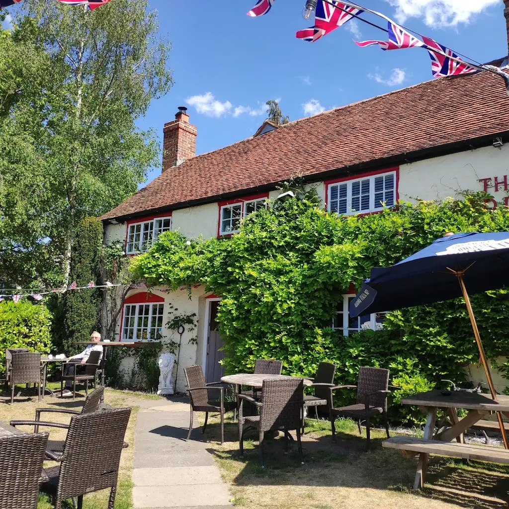 The Red Lion_Chalgrove_slider_image_3