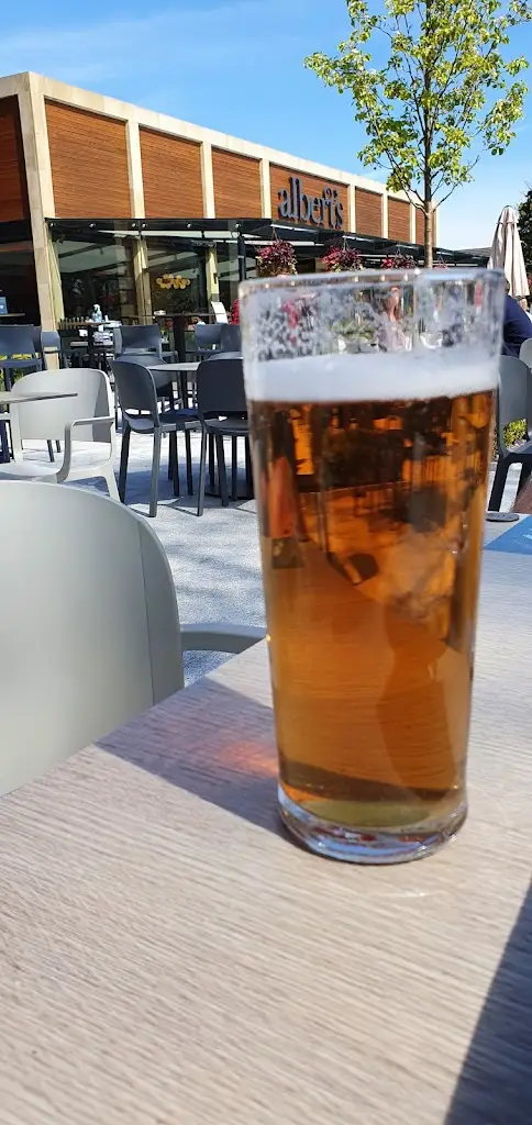 Menu_Albert's Standish_Appley Bridge_immagine_7