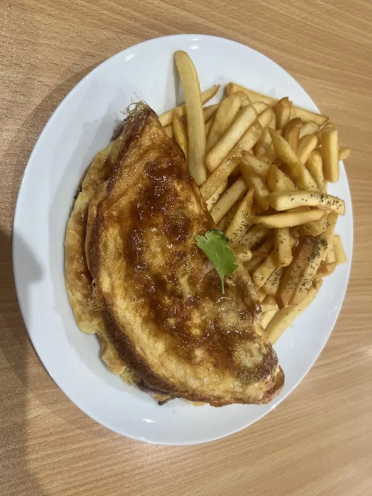 Sidorela Vata_Amareta Cafe_Chadwell St Mary_review