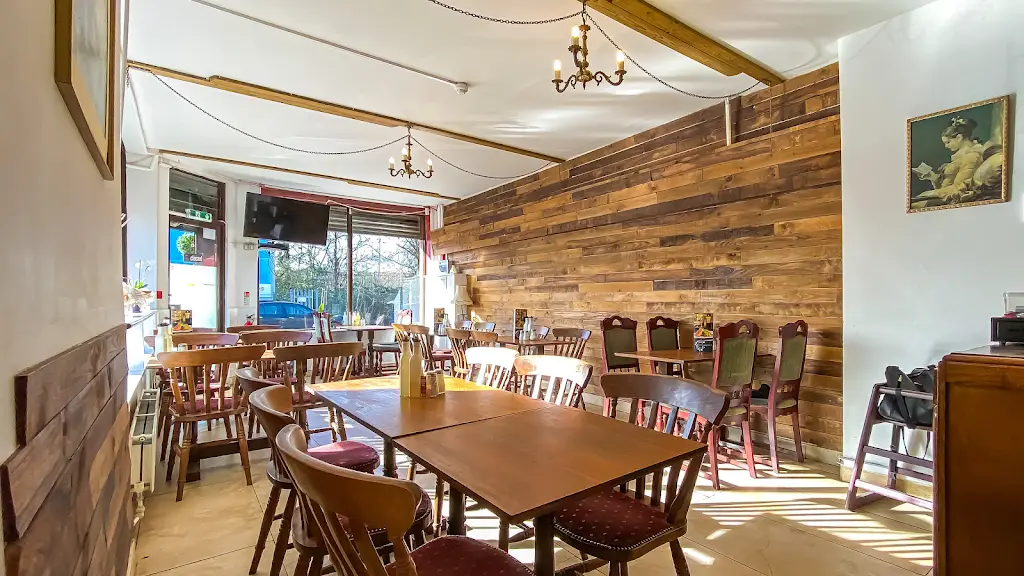 Restaurant Zani restaurant in Chadwell St Mary