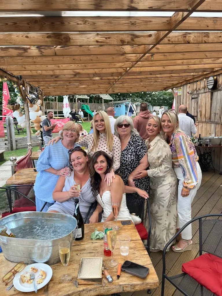 Claire Stratton_The Bull Pub & Restaurant · Grays_Chadwell St Mary_recensione