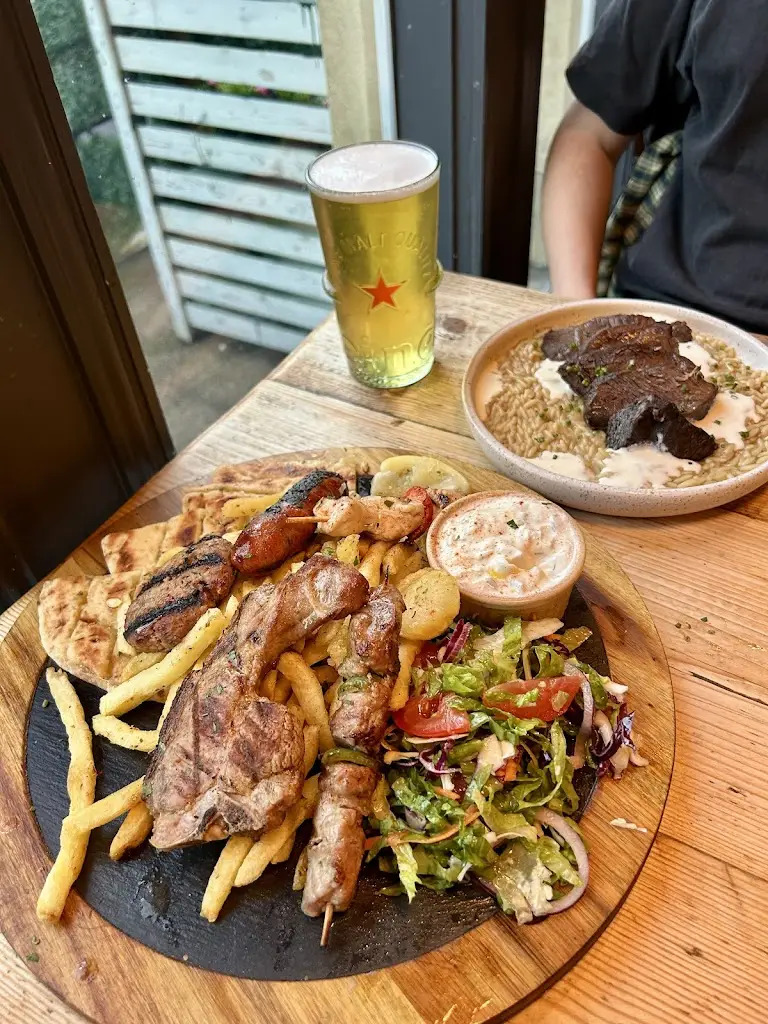 Megan Mercer_MYTHOS Chapel Allerton_Chapel Allerton_review