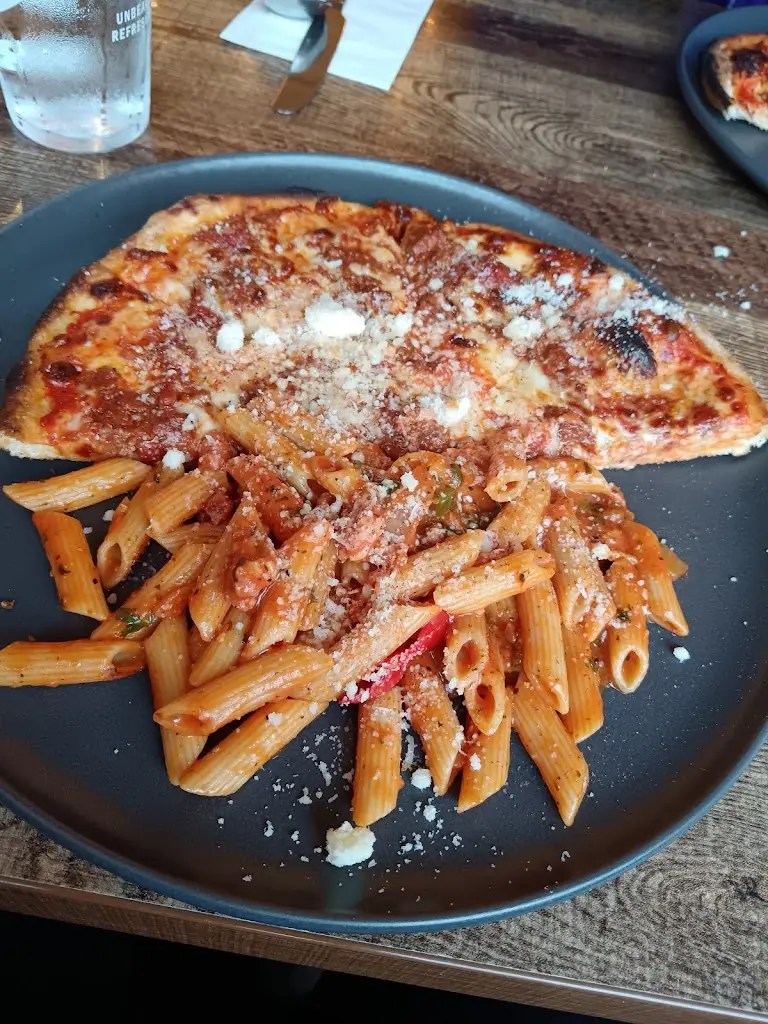 Carolyn Connolly_Sambuca Consett_Castleside_review