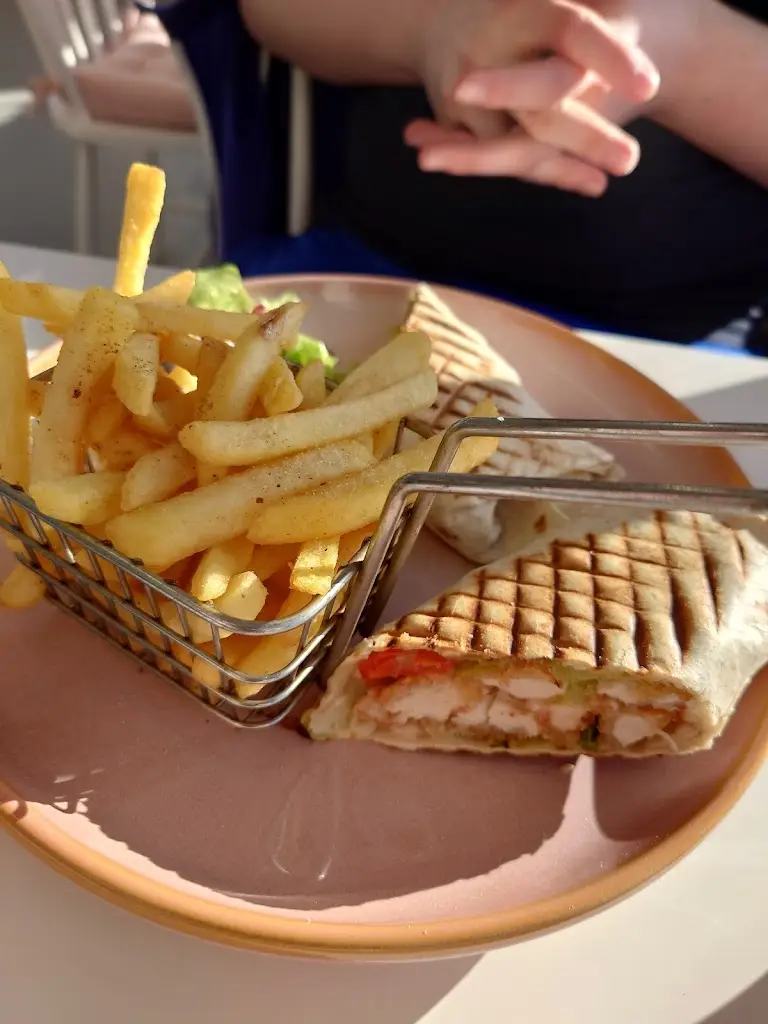 Dean Kelly_Sweet Things Coffee Bar & Kitchen_Castleside_review