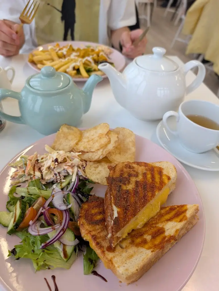 Sweet Things Coffee Bar & Kitchen_Castleside_slider_image_3